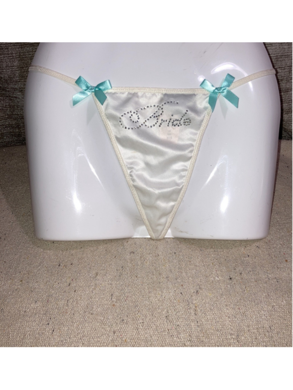 Vintage Victoria’s Secret Veil Bride Satin Back Bow Thong Panties Sexy Things M